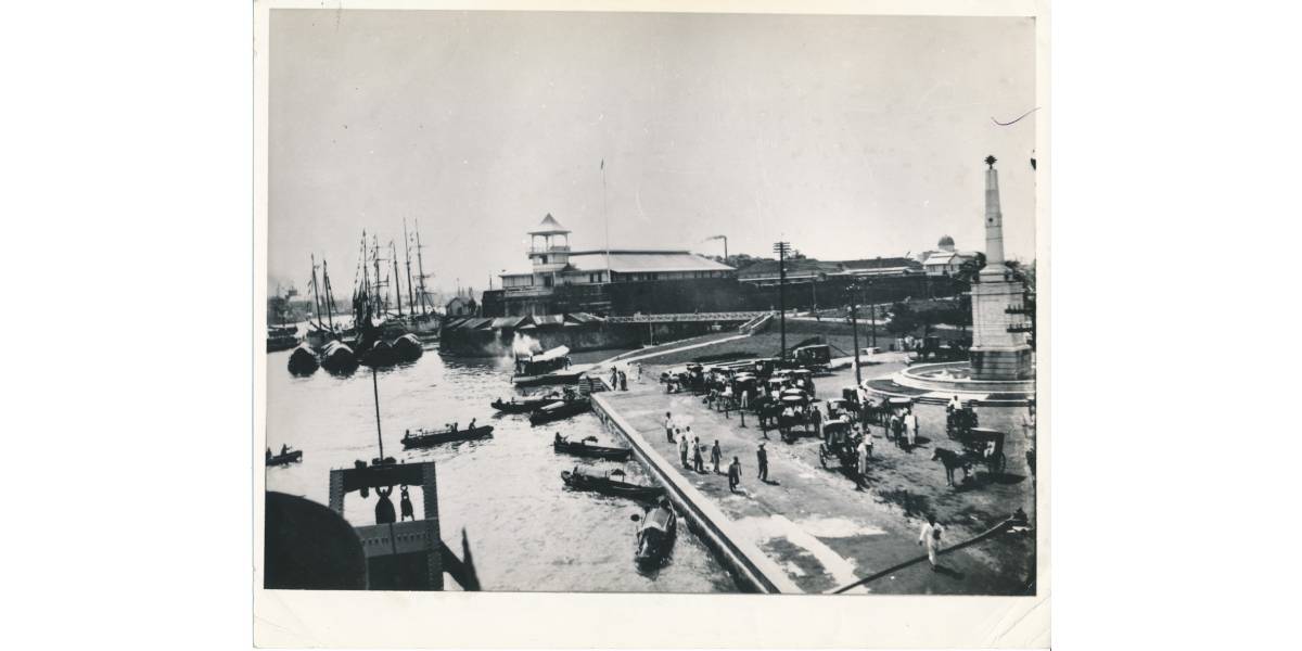 Bastion de Santa Barbara in Fort Santiago at the mouth of the Pasig rover, with the Anda Monument to the right, (other angle)